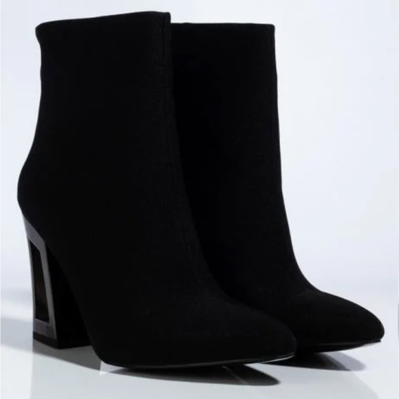 Azalea Wang Geometric Block Heel Bootie - Picture 4 of 9